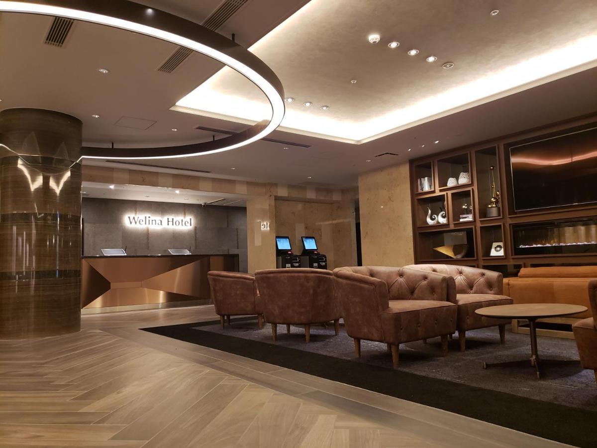 Welina Hotel Premier Nakanoshima EAST Osaka Bagian luar foto