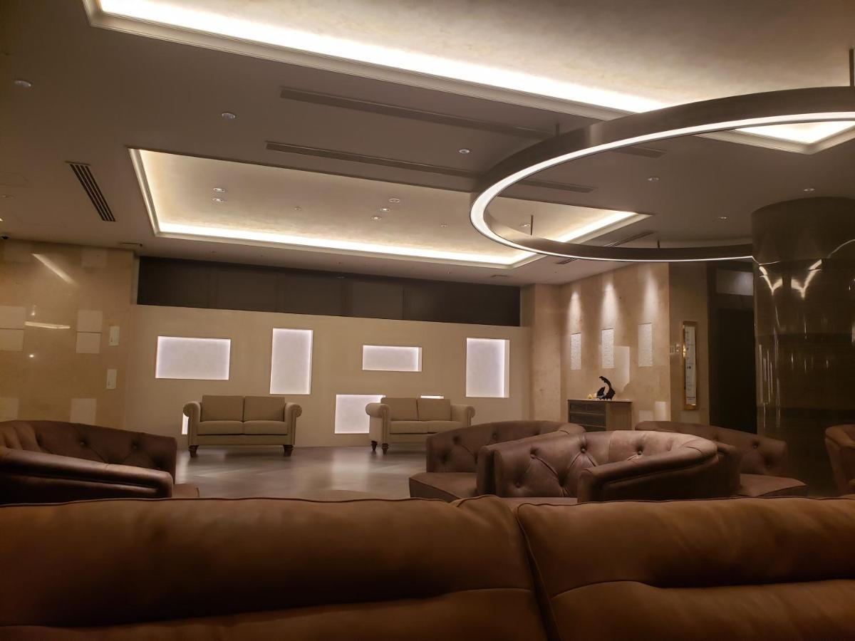 Welina Hotel Premier Nakanoshima EAST Osaka Bagian luar foto